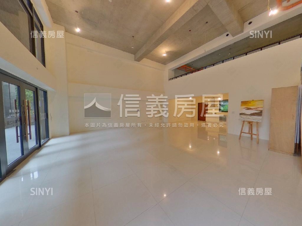 專任未來Ｇ１２大面寬店面房屋室內格局與周邊環境
