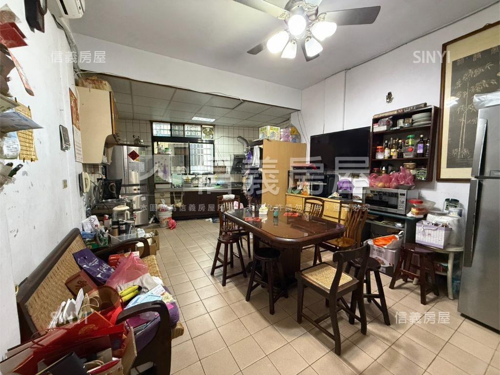 正三民路前後臨路透店房屋室內格局與周邊環境