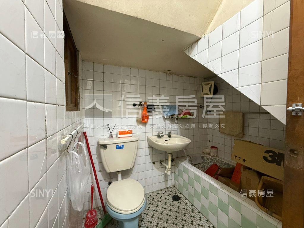 正三民路前後臨路透店房屋室內格局與周邊環境