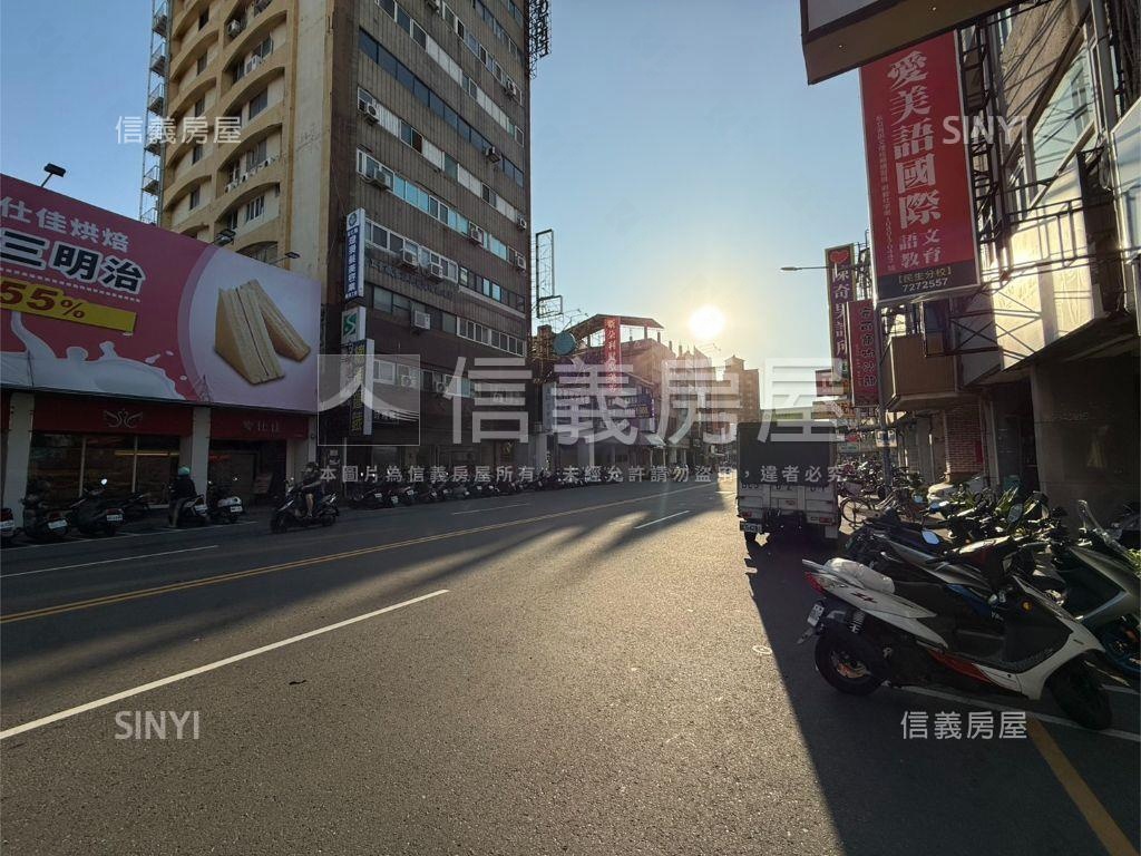 正三民路前後臨路透店房屋室內格局與周邊環境