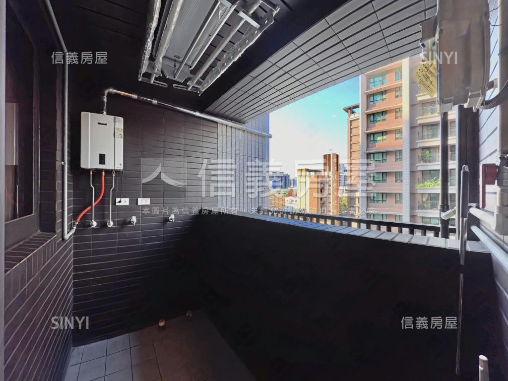 鴻承寫森溫馨兩房車位房屋室內格局與周邊環境