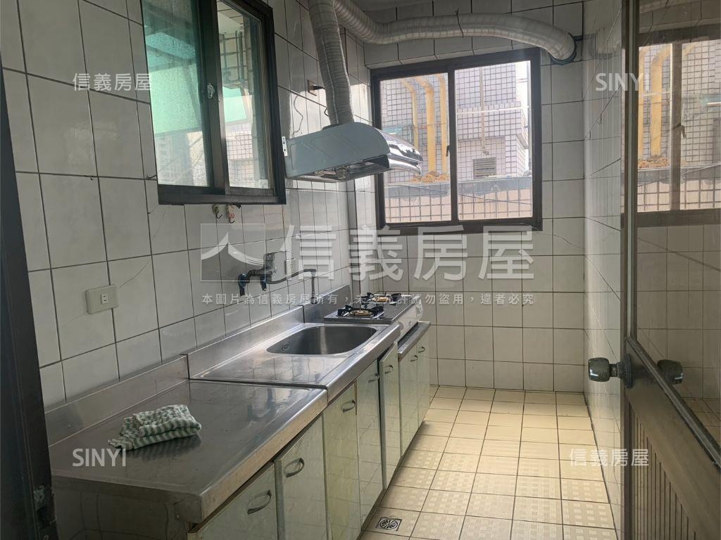 正三和路高樓景觀頂加房屋室內格局與周邊環境