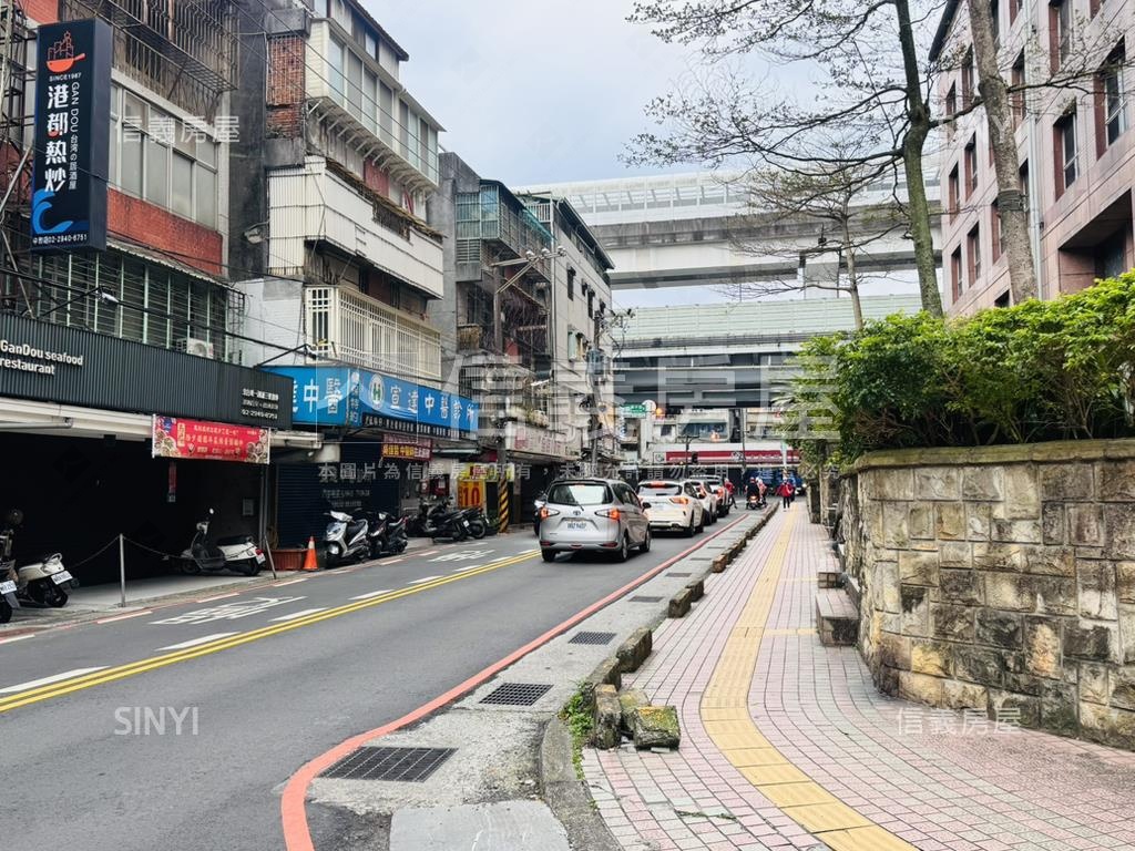 景平捷運雙店面聚寶盆房屋室內格局與周邊環境