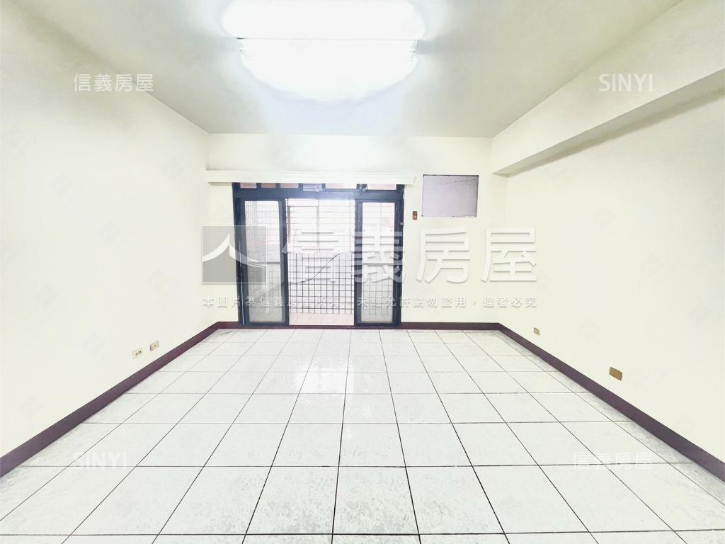 邊間華廈４房房屋室內格局與周邊環境