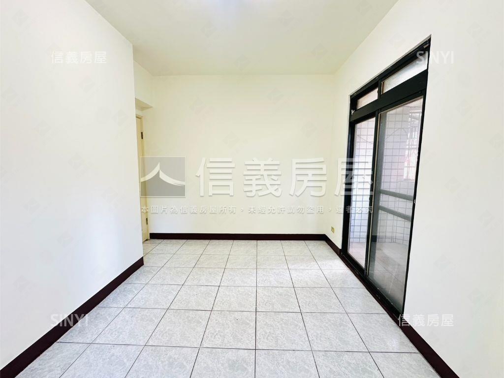 邊間華廈４房房屋室內格局與周邊環境