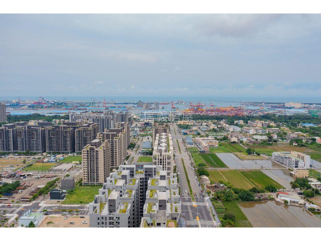 台中港特定區市鎮北段住四房屋室內格局與周邊環境