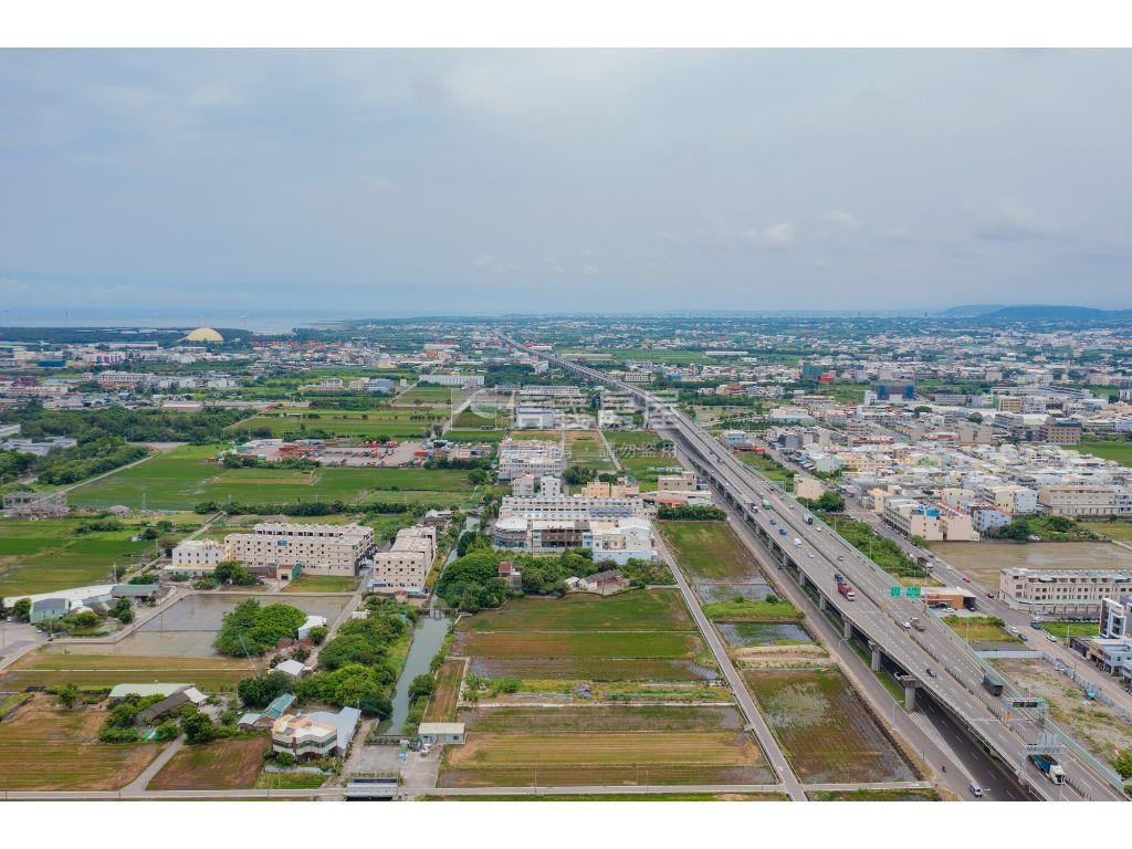 台中港特定區市鎮北段住四房屋室內格局與周邊環境