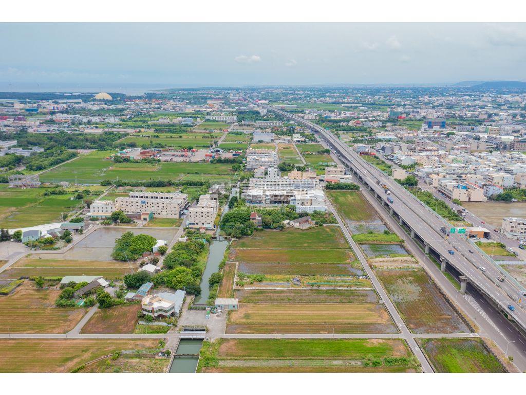 台中港特定區市鎮北段住四房屋室內格局與周邊環境