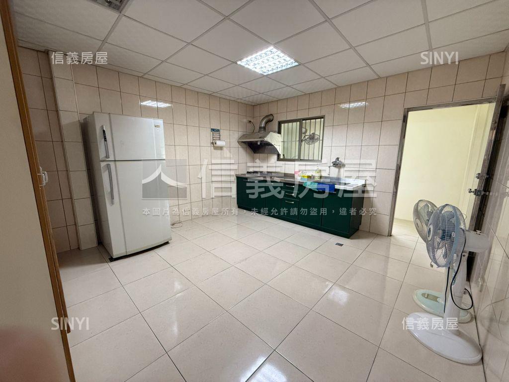 永安商圈騎樓美透天房屋室內格局與周邊環境