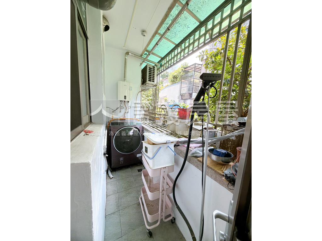 近捷運簡約風美兩房房屋室內格局與周邊環境