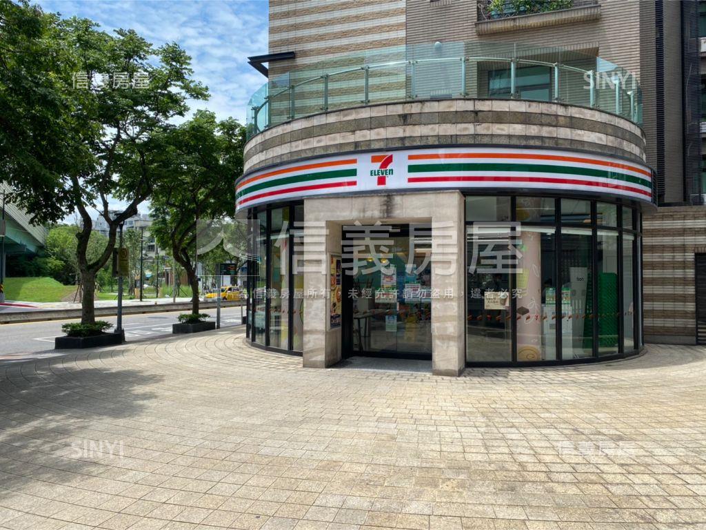 近捷運簡約風美兩房房屋室內格局與周邊環境