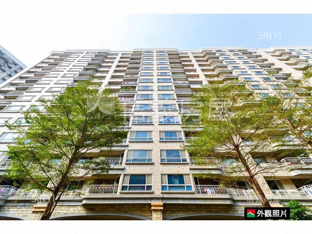 水花園。明亮採光四房宅邸房屋室內格局與周邊環境