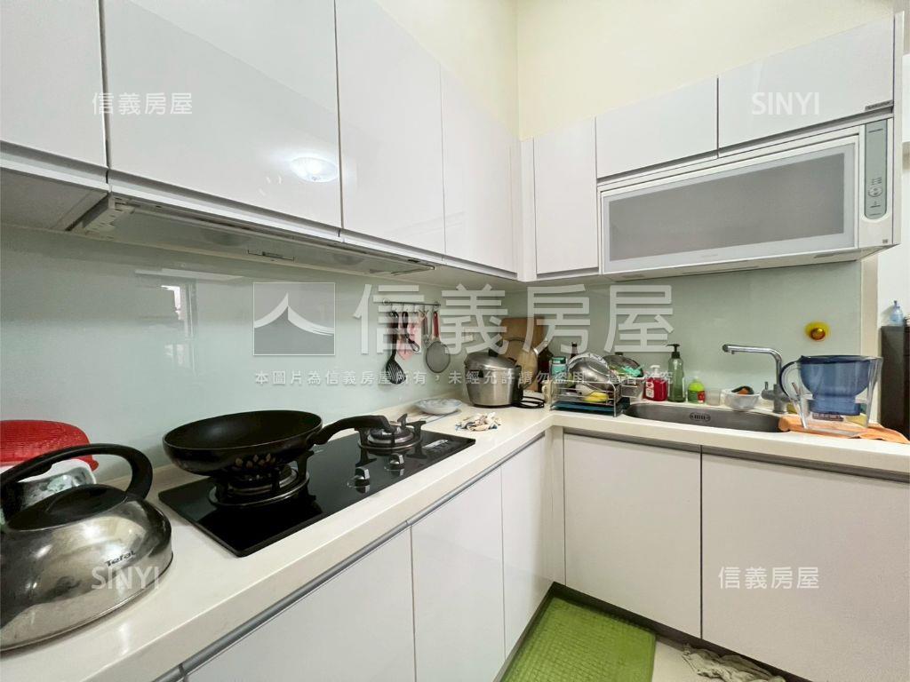 文華苑三房★精緻時尚美宅房屋室內格局與周邊環境