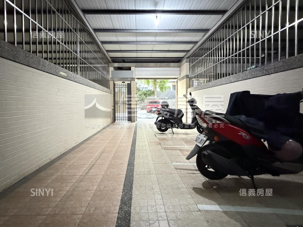 仁德輕屋齡傳統車墅房屋室內格局與周邊環境