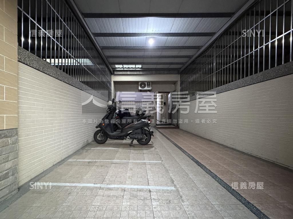 仁德輕屋齡傳統車墅房屋室內格局與周邊環境