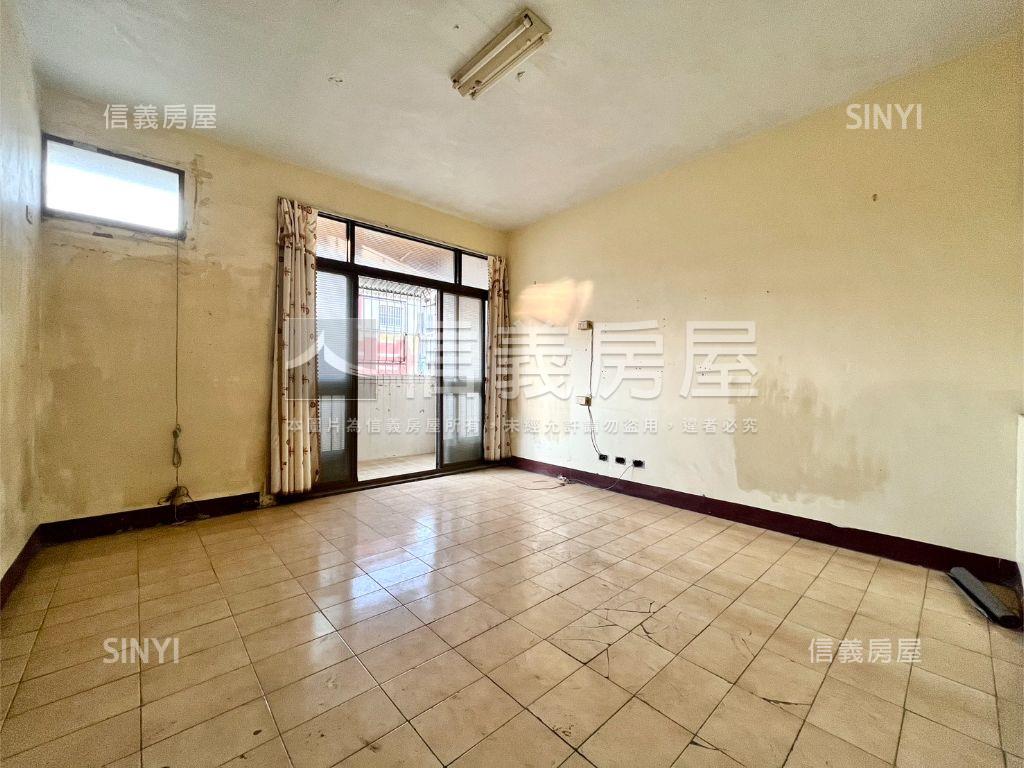 專約！低總價臨路車庫透天房屋室內格局與周邊環境