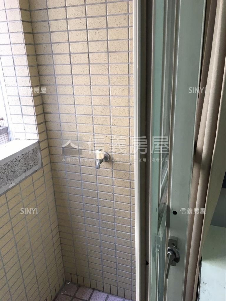 時代金鑽收租套房ＩＩ房屋室內格局與周邊環境