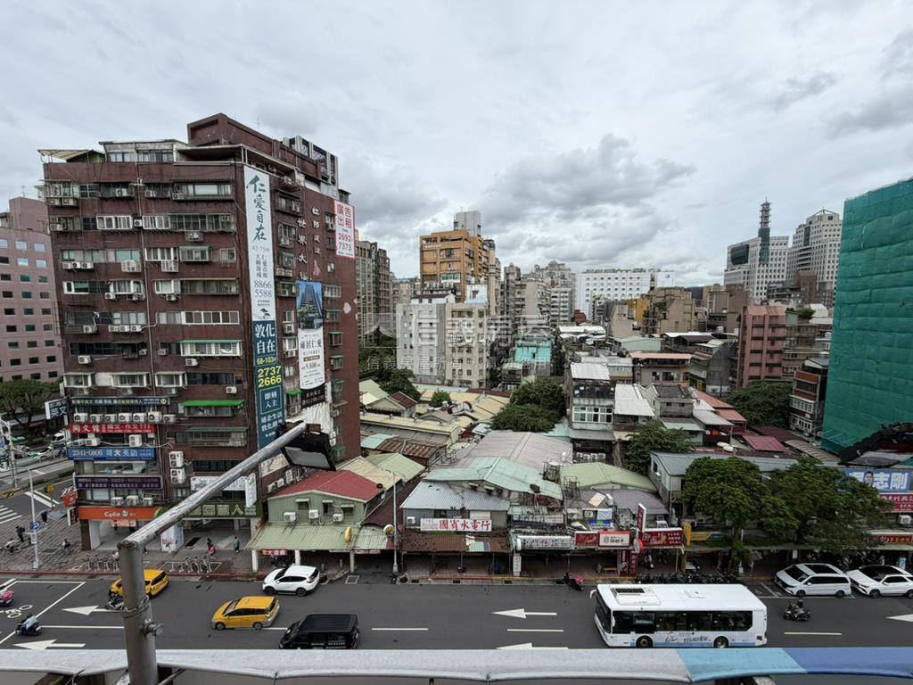 金山南路低公設可住可辦房屋室內格局與周邊環境