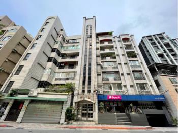 美日僑旁景觀美廈四房車位