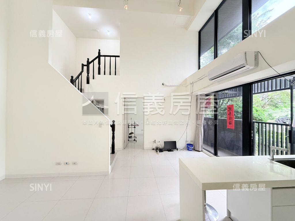 青埔高鐵新森活挑高店面房屋室內格局與周邊環境