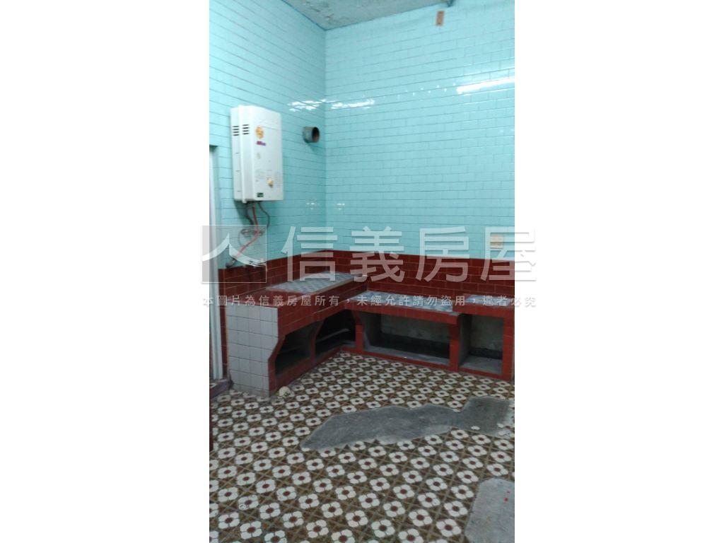 民權路近捷運站透店房屋室內格局與周邊環境