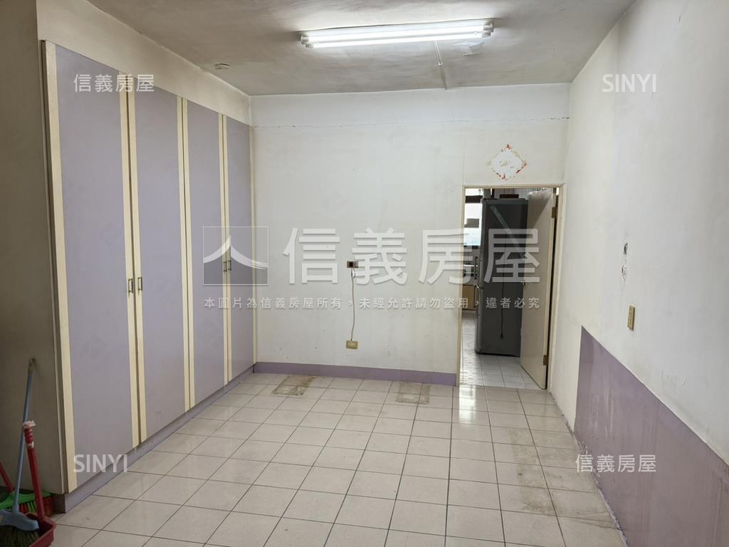 仁愛街稀有透天房屋室內格局與周邊環境