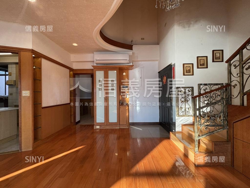 水噹噹樓中樓景觀大戶房屋室內格局與周邊環境