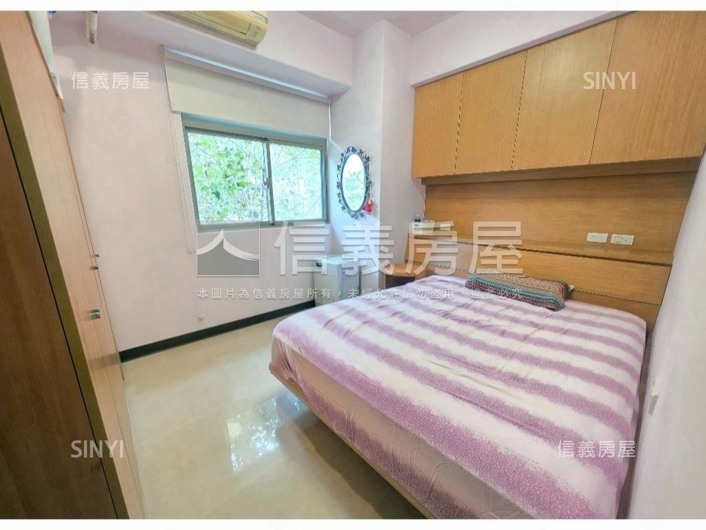 中正川普三房平面車位房屋室內格局與周邊環境