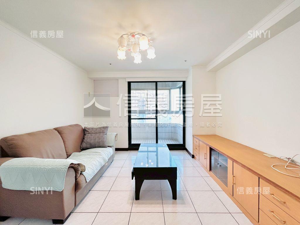 國泰瑞士花園高樓美三房房屋室內格局與周邊環境