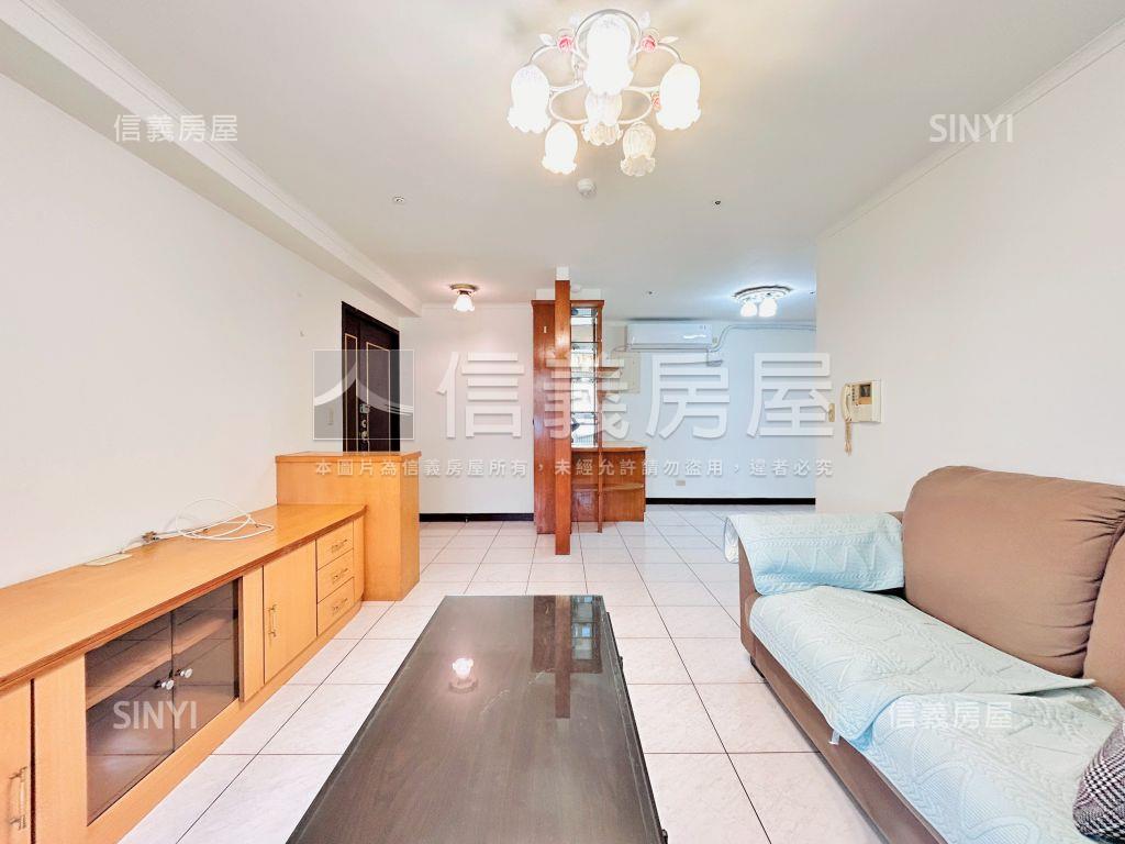 國泰瑞士花園高樓美三房房屋室內格局與周邊環境