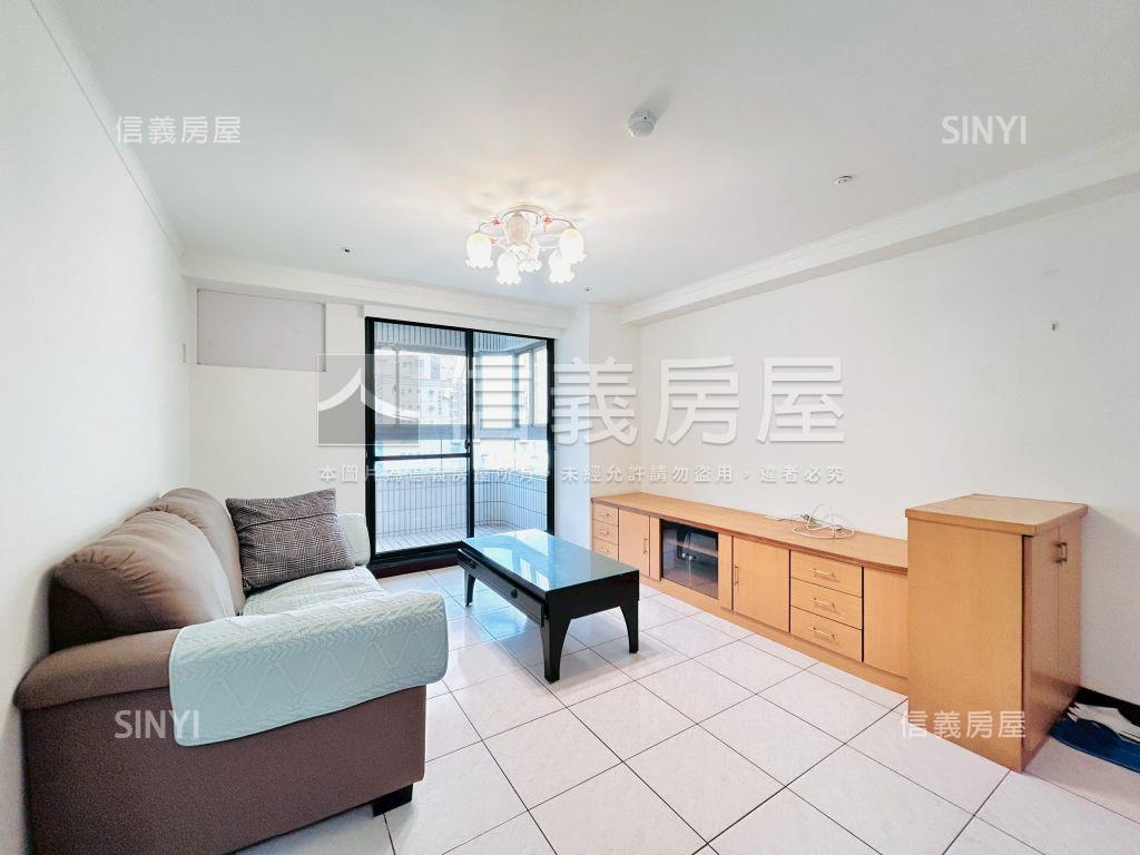 國泰瑞士花園高樓美三房房屋室內格局與周邊環境