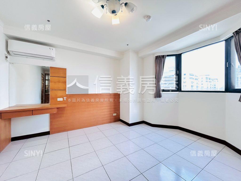 國泰瑞士花園高樓美三房房屋室內格局與周邊環境