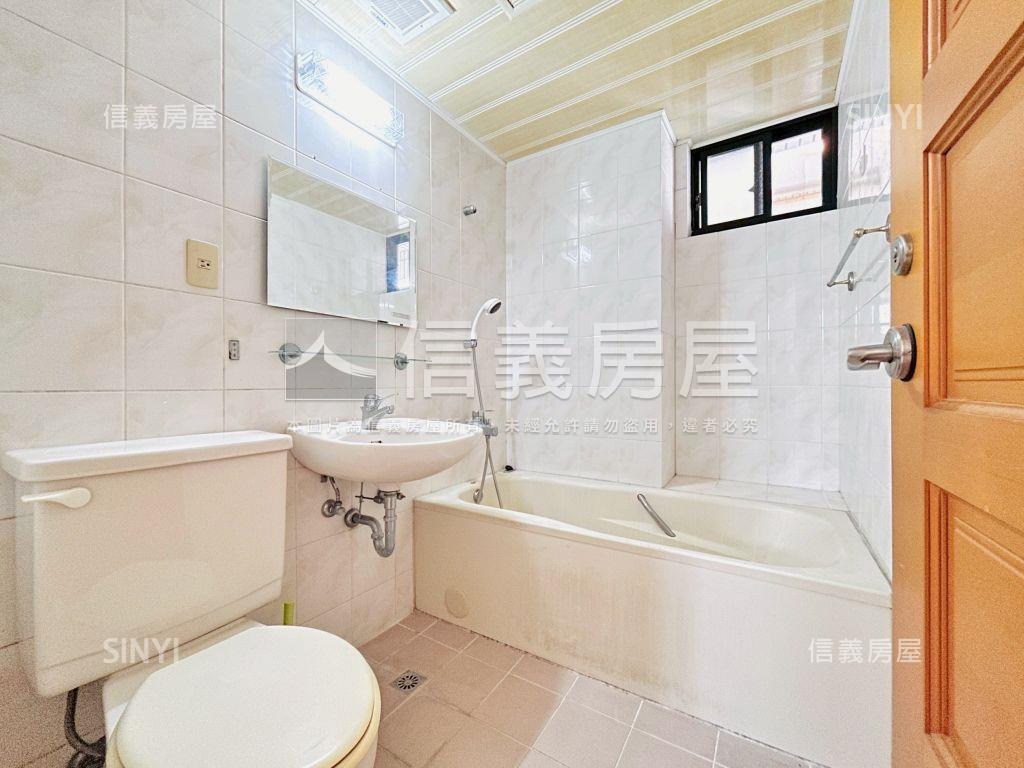 國泰瑞士花園高樓美三房房屋室內格局與周邊環境