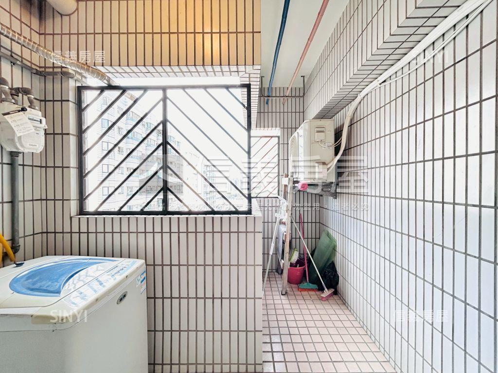 國泰瑞士花園高樓美三房房屋室內格局與周邊環境