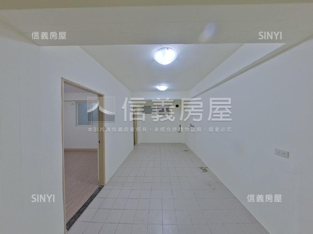 南京三民捷運一樓店面住家房屋室內格局與周邊環境