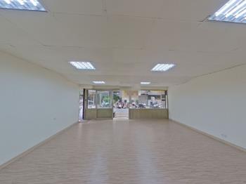 南京三民捷運一樓店面住家