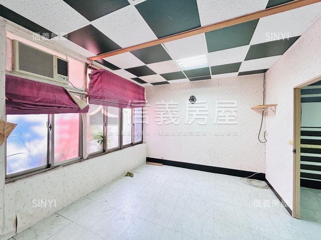 中正路黃金透天店面房屋室內格局與周邊環境