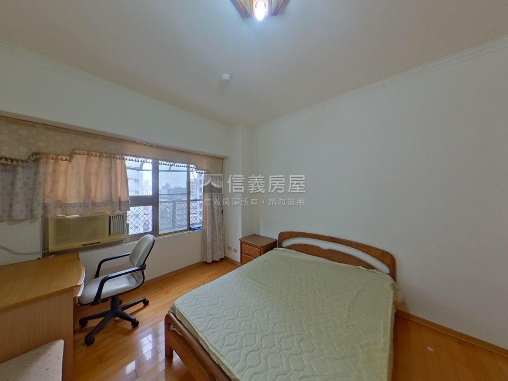 京城天下２房１室房屋室內格局與周邊環境