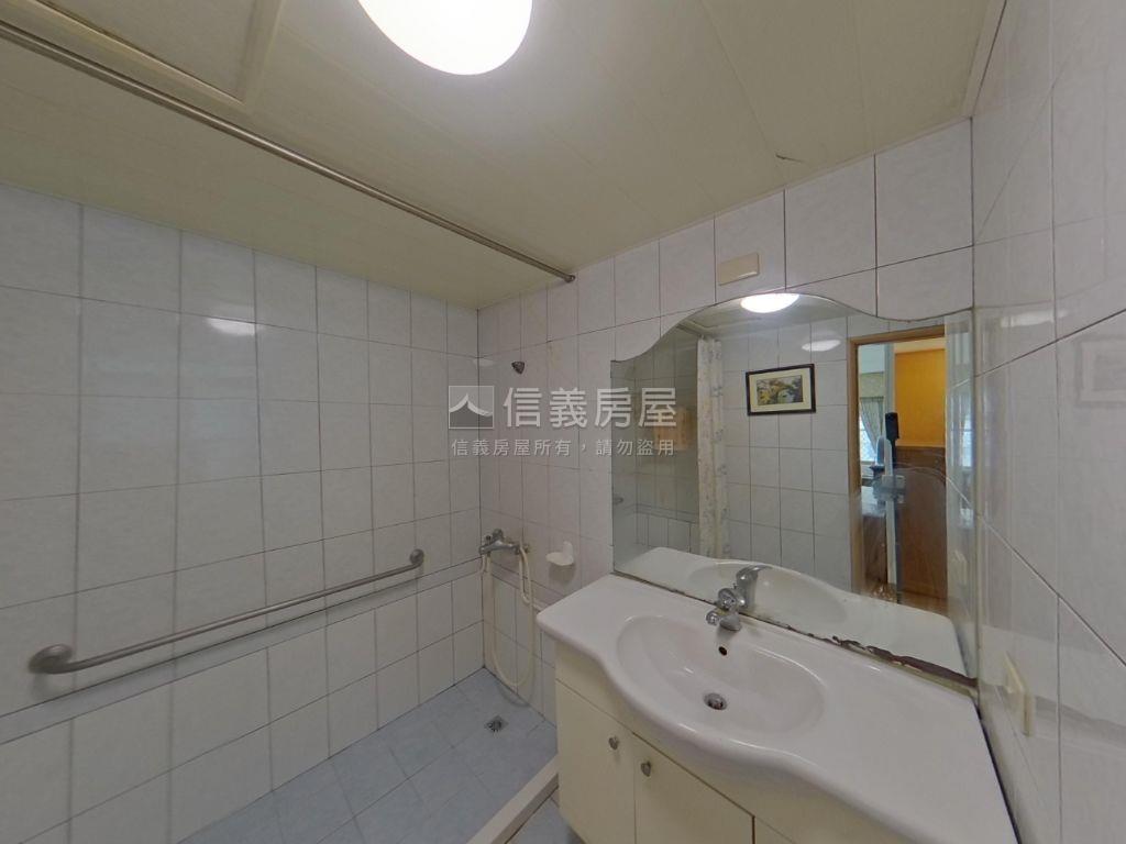 京城天下２房１室房屋室內格局與周邊環境