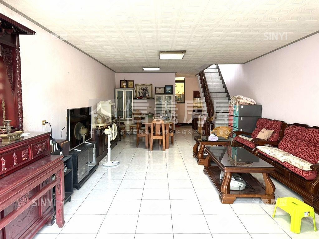 介壽路一段傳家活巷透天厝房屋室內格局與周邊環境