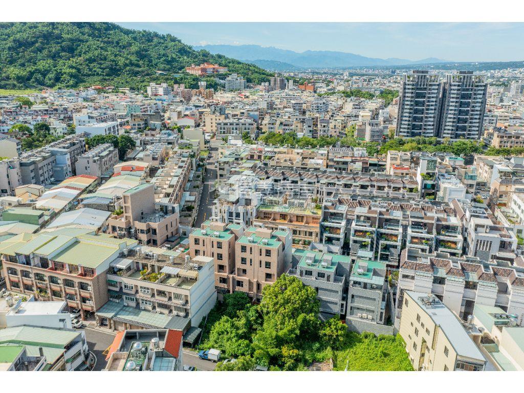 近炎峰國小約７０．４坪地房屋室內格局與周邊環境