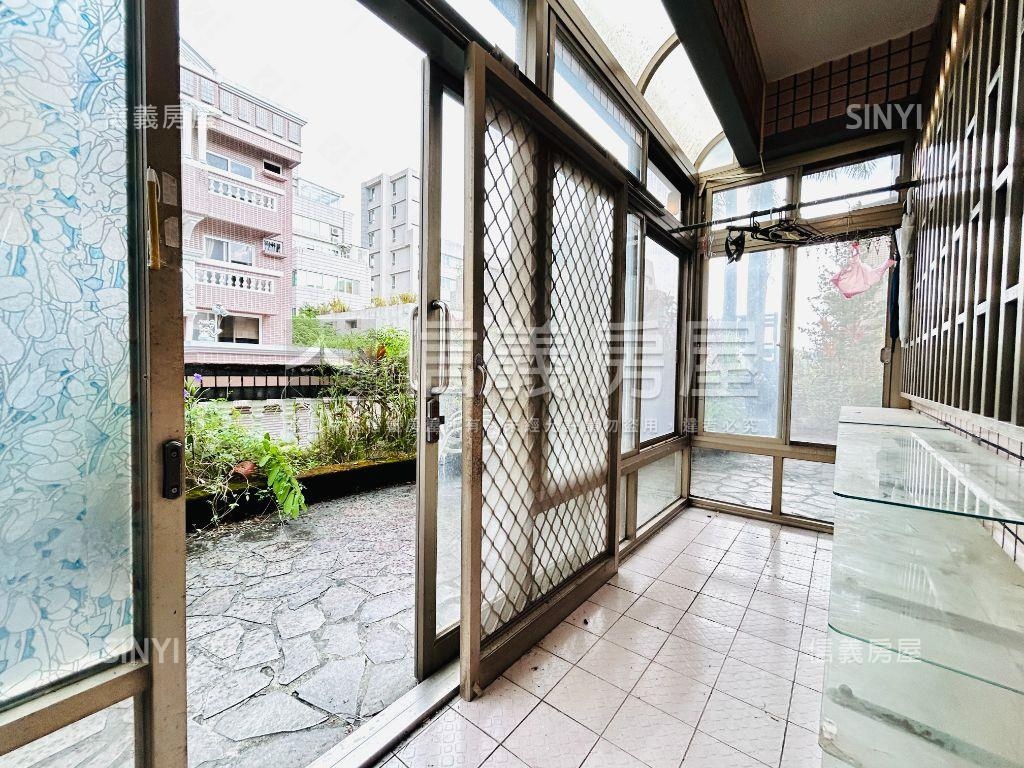 立委稀有庭院大空間房屋室內格局與周邊環境