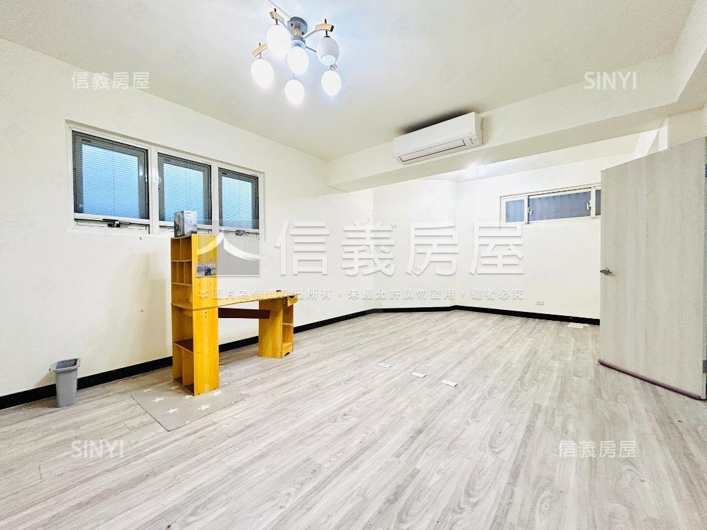 立委稀有庭院大空間房屋室內格局與周邊環境