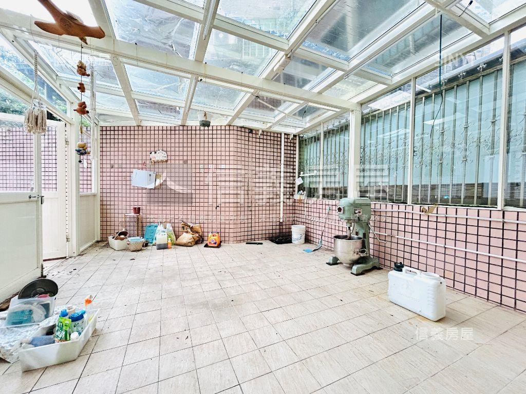 立委稀有庭院大空間房屋室內格局與周邊環境