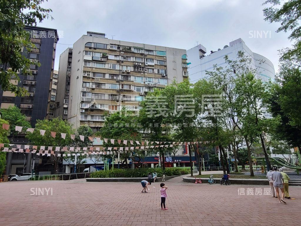 ＮＥＷ東區水仙大廈房屋室內格局與周邊環境