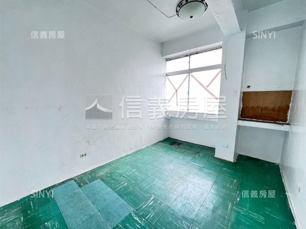 英明低總採光通風三房房屋室內格局與周邊環境