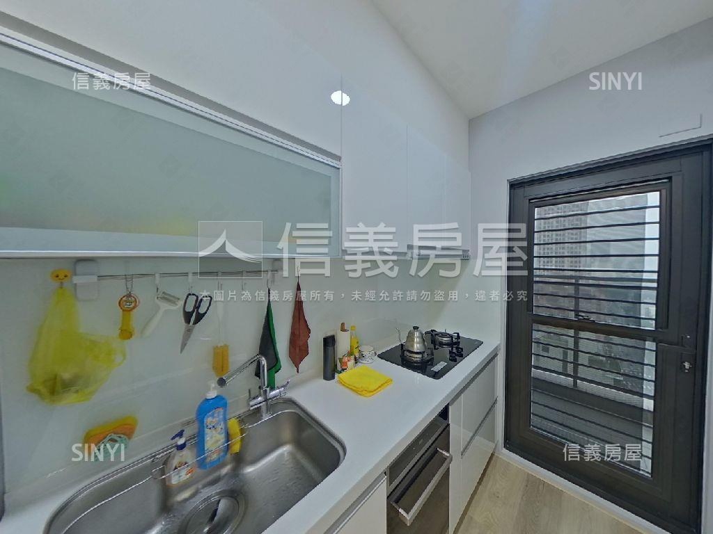 榮欣建設高雄站前美宅平車房屋室內格局與周邊環境