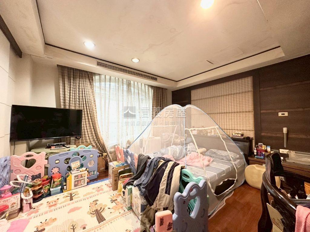四期環境清幽湖綠歐別墅房屋室內格局與周邊環境