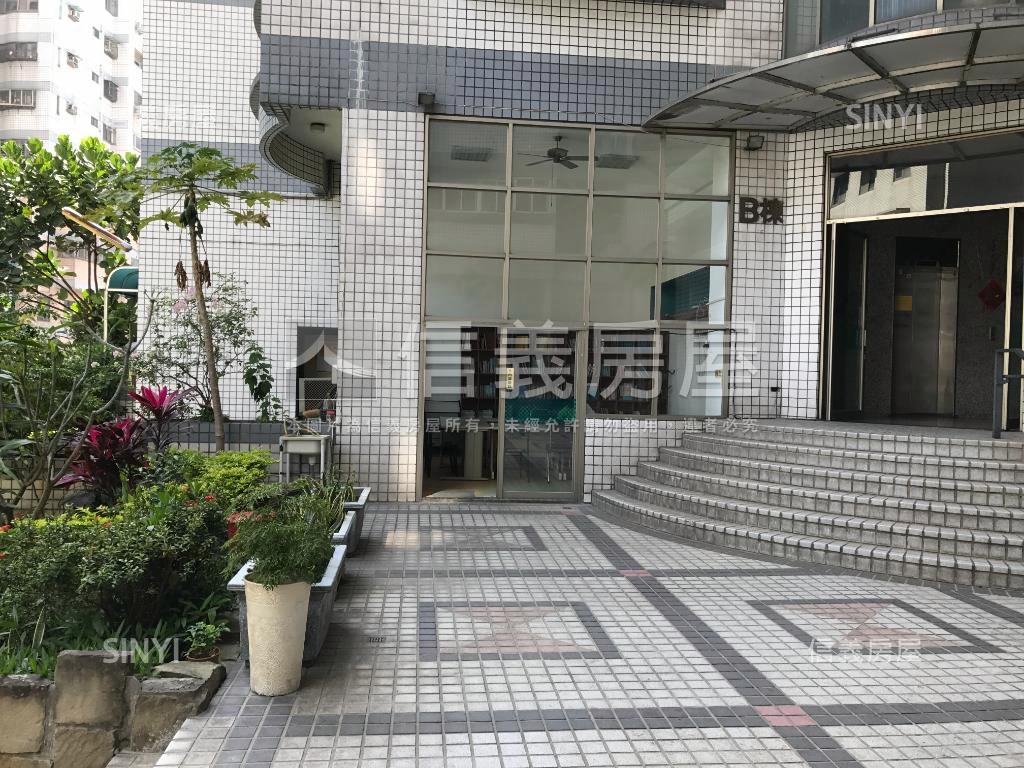 坐北朝南視野２房２衛房屋室內格局與周邊環境