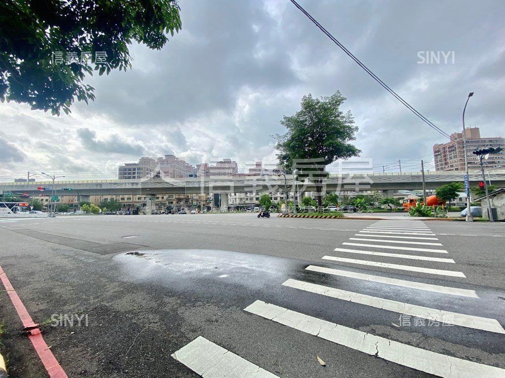 西區約３０米路大地坪透店房屋室內格局與周邊環境
